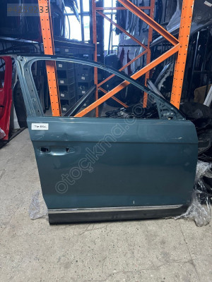 VW TROC SAĞ ÖN KAPI TERTEMİZ ÇIKMA ORJİNAL