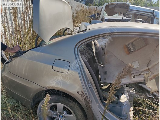 BMW E60 TAVAN ARKA ÇAMURLUK BAGAJ ÜÇEL OTO ÇIKMA BURSA