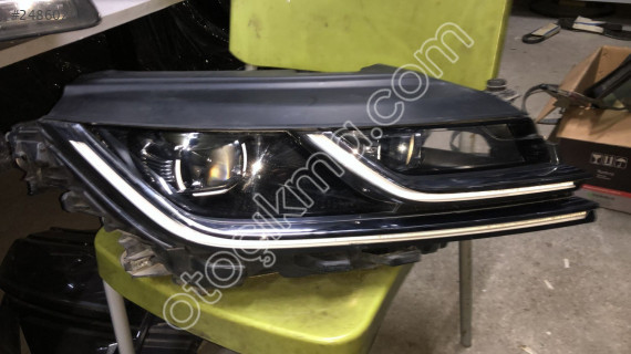 Woswogen arteon 2018 model sağ far Zenon