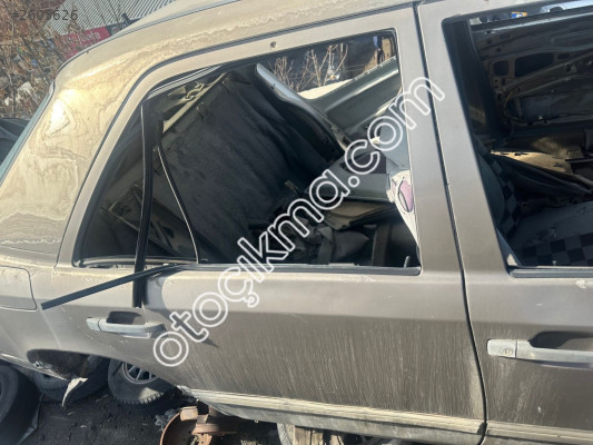 Mercedes e200 sağ arka kapı çıkma orijinal