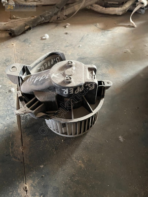 PEUGEOT BİPPER KALORİFER MOTORU ORJİNAL ÇIKMA
