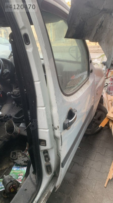 fiat doblo sağ ön kapı