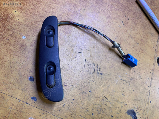 OPEL VECTRA B SAĞ CAM DÜĞMESİ 2Lİ ÇIKMA 90433372 CANCAN OPEL