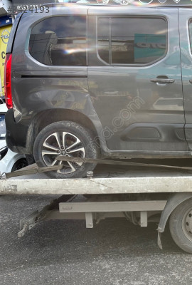 CİTREON berlingo sağ sürgülü kapı dolu