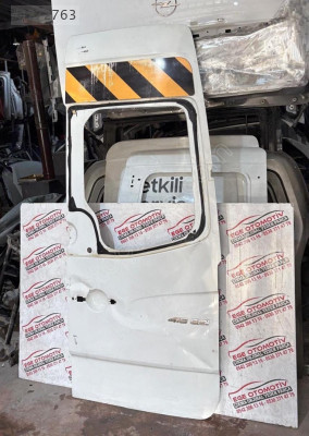 MERCEDES SPRİNTER 416 BAGAJ KAPAĞI ORJINAL