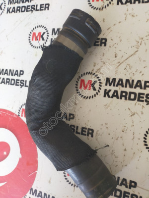 AUDİ A8 RADYATÖR HORTUMU 4-4.2 3B0122291K