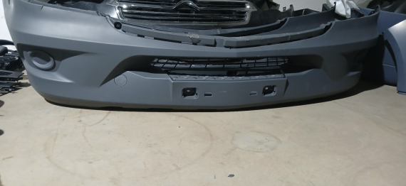 Mercedes sprinter çıkma ön tampon