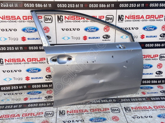 SUBARU XV SAĞ ÖN KAPI ORJİNAL ÇIKMA YEDEK PARÇA