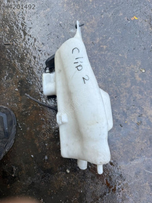 2005 CLİO 2 sılecek su deposu