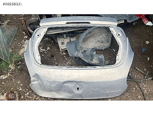 Fiat bravo bagaj kapağı
