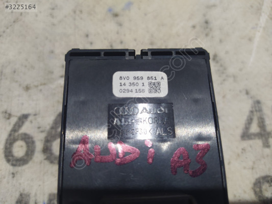 ÇIKMA AUDİ A3 SOL ÖN KAPI CAM DÜĞMESİ 8V0959851A