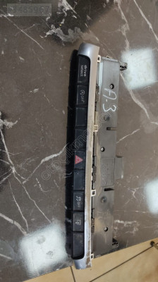 AUDİ A3 DÖRTLÜ FLAŞÖR TUŞ TAKIMI