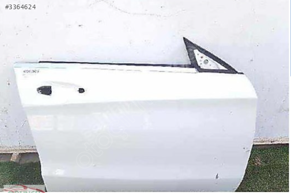 MERCEDES BENZ CLA W117 SAĞ ÖN KAPI AZ HASARLI BEYAZ BOŞ KAPI
