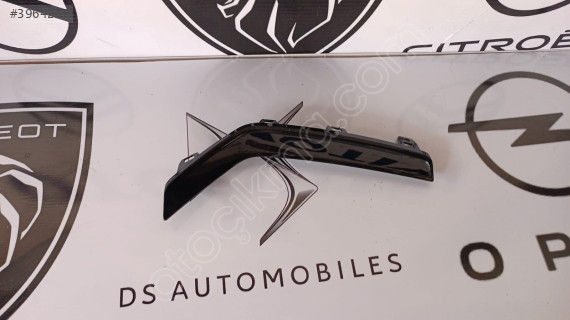 OPEL CORSA F MAKYAJLI SAĞ ÖN TAMPON ÇITASI 9850376080
