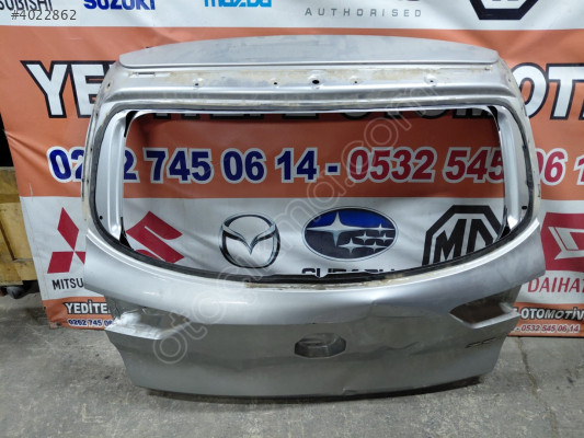 mg zs bagaj kapağı