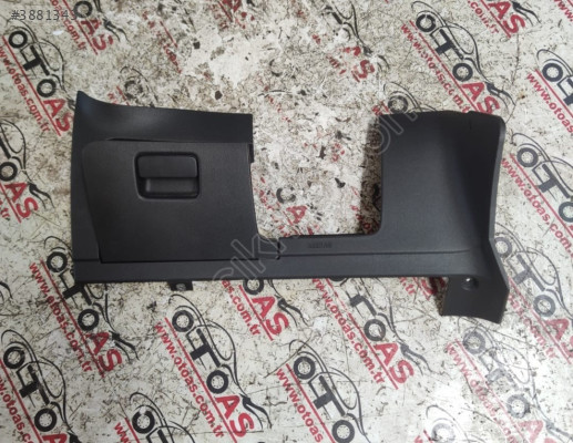 VOLKSWAGEN GOLF 7.5 DİREKSİYON ALT PLASTİĞİ 5G1858367