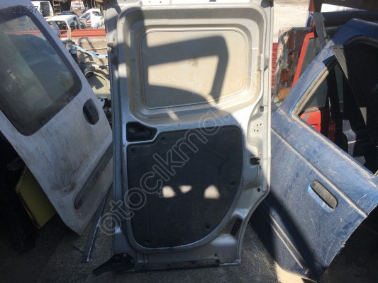 Fiat Fiorino (Camsız) Sağ Sürgülü Kapı Kilidi Kapı Döşemesi