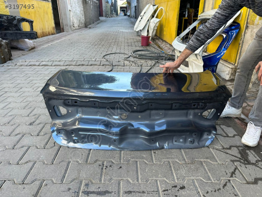 RENAULT MEGANE 4 ÇIKMA ARKA BAGAJ ORJİNAL