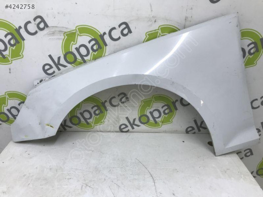 AUDI A4 2016 2020 SOL ÇAMURLUK 8W0821105A