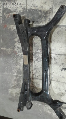 Corolla Arka Dingil Traverz - Oto Çıkma Parça