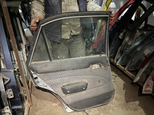 TOYOTA COROLLA SOL ARKA KAPI DÖŞEMESİ 93-98 MODEL STATİONWAGON