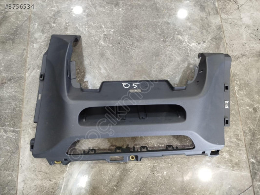 AUDI Q5 TORPİDO KAPAĞI HATASIZ ORJİNAL ÇIKMA