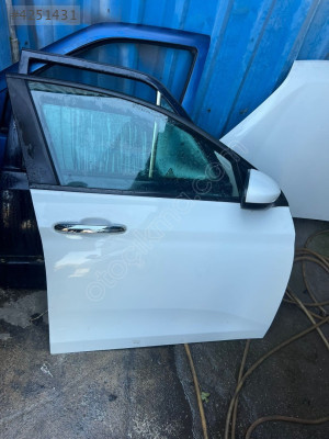 Fiat Egea Sağ Ön Kapı Parçası - Mert Oto Çıkma Parçalar