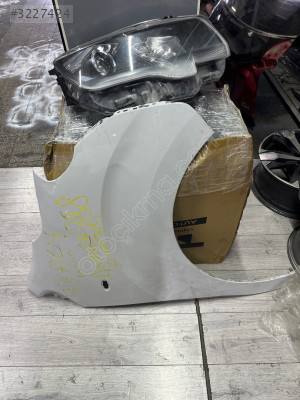 Opel zafira b ön sağ çamurluk