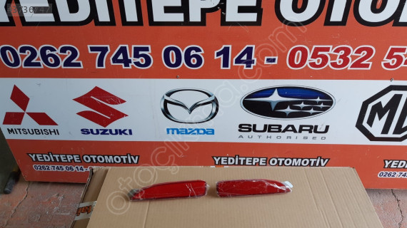 mazda 3 sedan arka tampon reflektör