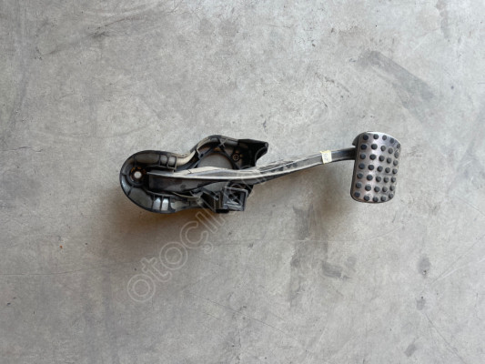 MERCEDES CLS W204 FREN PEDALI A2042902101