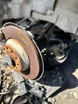 VOLKSWAGEN TİGUAN ARKA DİNGİL ÜÇEL OTO ÇIKMA BURSA