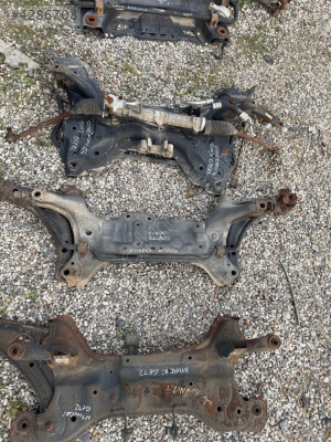 TOYOTA CORONA MOTOR BEŞİĞİ ÇIKMA ORJİNAL