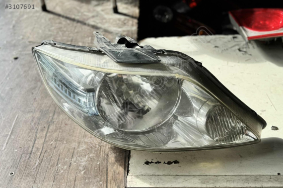 HONDA CİTY SAĞ FAR ORJİNAL EYUPCAN OTO'DA