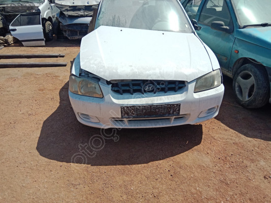 Hyundai Accent ön maks