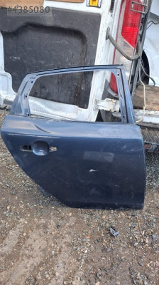 VOLVO S60 SAĞ ARKA KAPI ÇIKMA ORJİNAL