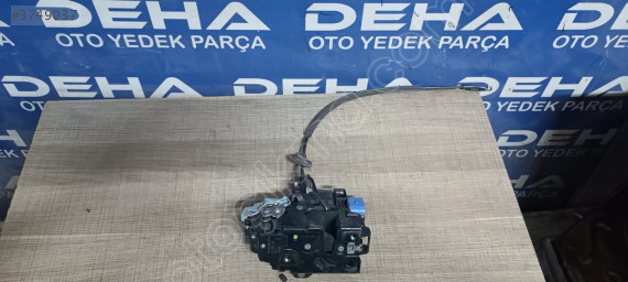 VW CADDY SOL ÖN KAPI KİLİDİ 3D1 837 015 AB