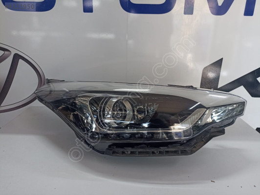 HYUNDAİ İ20 2014-2020 SAĞ FAR LEDLİ ORİJİNAL ÇIKMA YEDEK PARÇA