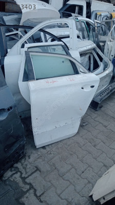 Hyundai i20 sol arka kapı çıkma