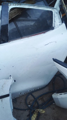 renault clio sol arka kapı