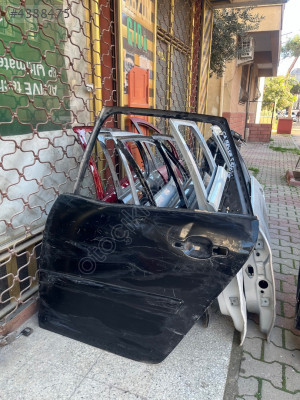 Citroen C4 Picasso Sol Arka Kapı Orijinal (5 Kişilik)