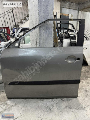 SKODA FABİA SOL ÖN KAPI ORİJİNAL ÇIKMA