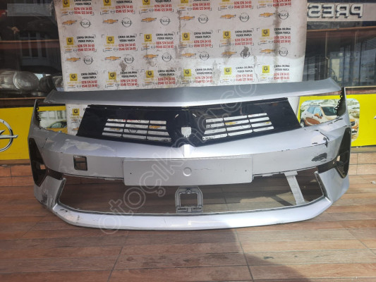 Opel Astra L Çıkma Ön Tampon