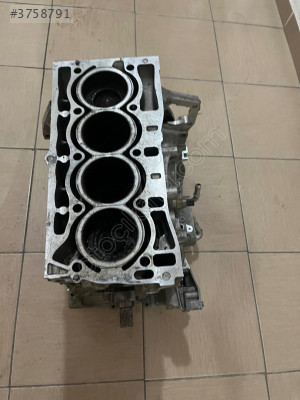 Volvo xc60 xc90 yarım motor orijinal çıkma yedek parça