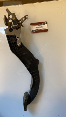 Opel astra j debriyaj pedalı