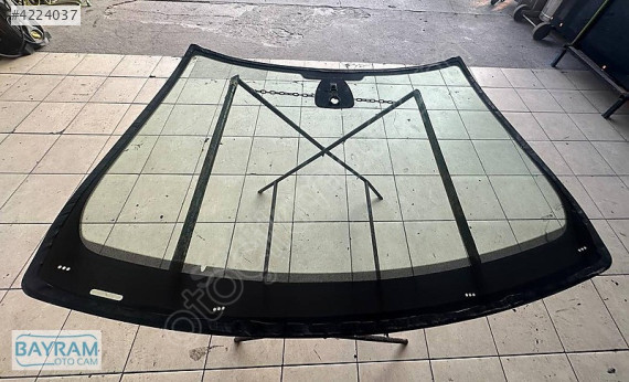 RENAULT CLİO 5 ÖN CAM ÇIKMA