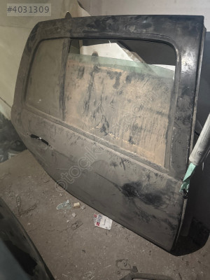 Renault Symbol sağ arka kapı