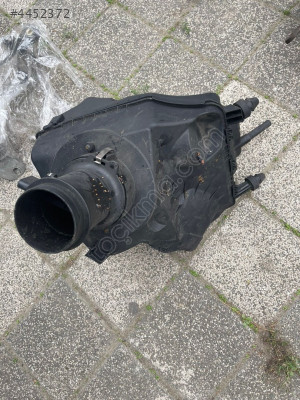 AUDİ A6 HAVA FİLTRE KUTUSU 3.0