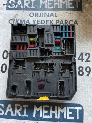ÇIKMA NISSAN QASHQAI 284B7 4BA0A 284B74BA0A SİGORTA KUTUSU
