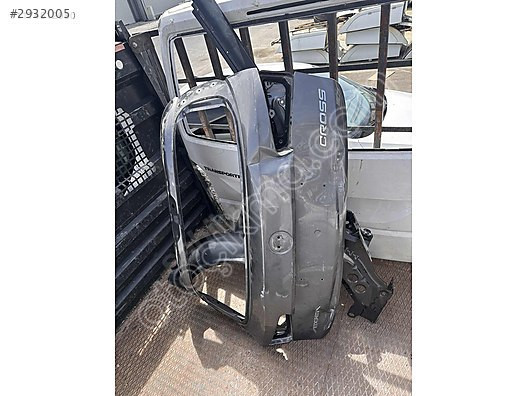 Egea cross hatchback bagaj kapağı