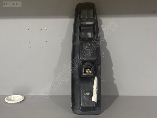 FİAT DOBLO SOL ÖN İÇ KAPI KOLU CAM DÜĞME ÇERÇEVESİ ORJİNAL